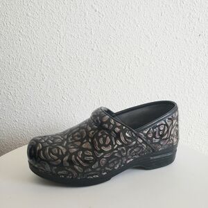 Dansko Pro XP Night Rose Women's  Patent Embossed Leather Clogs
